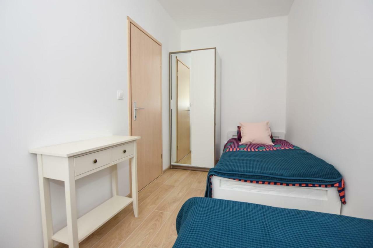 Apartments Milena 8 Мандре Екстериор снимка