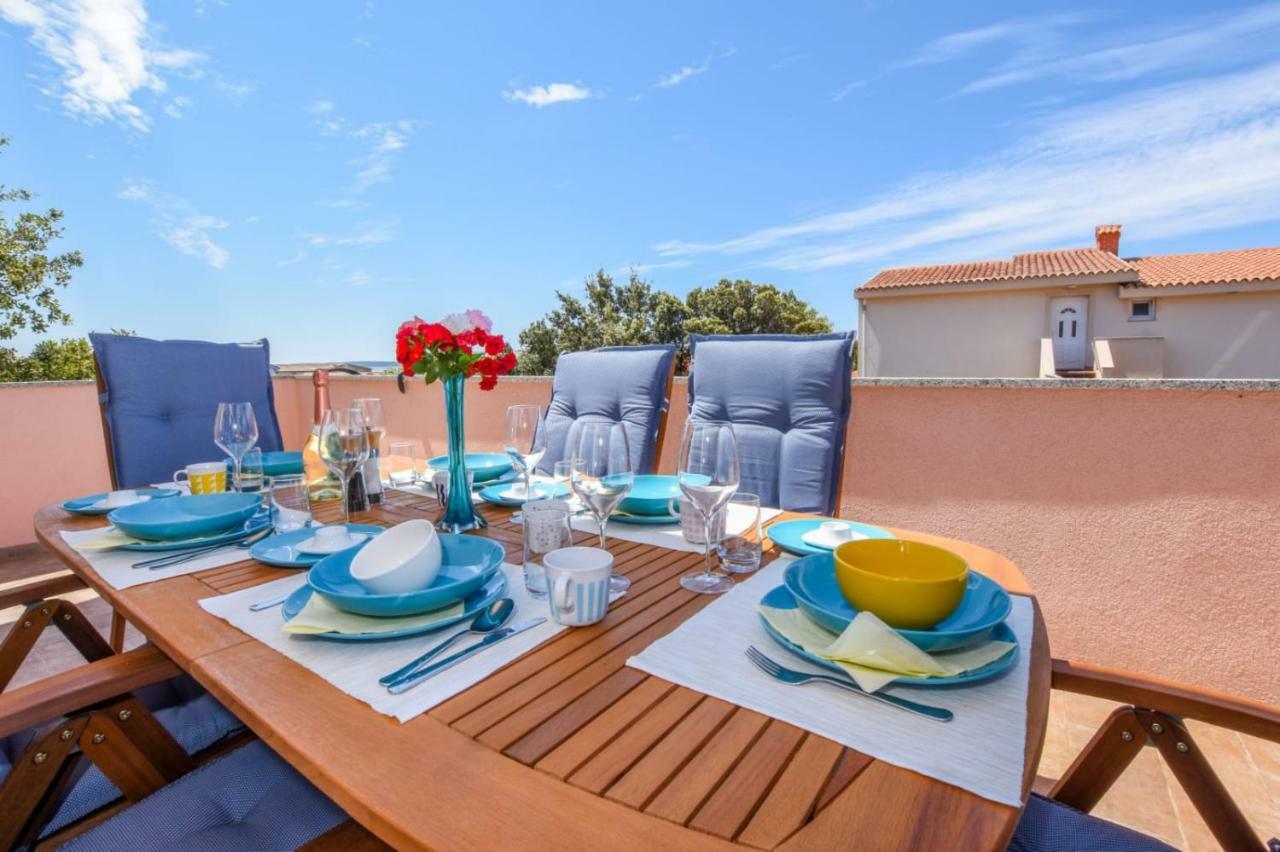 Apartments Milena 8 Мандре Екстериор снимка