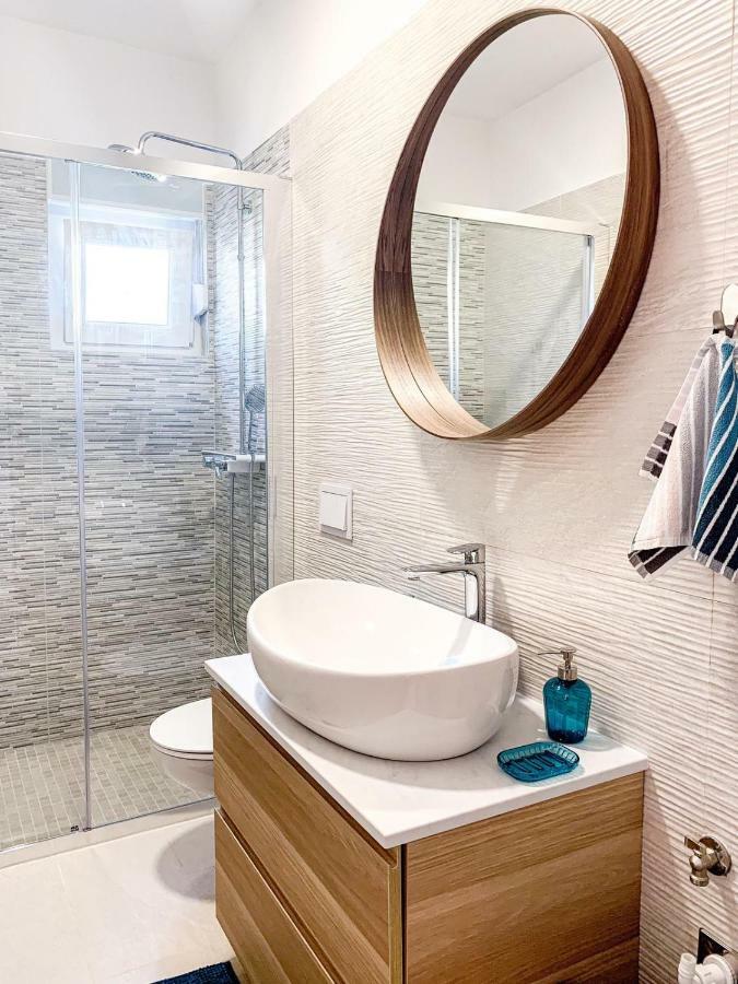 Apartments Milena 8 Мандре Екстериор снимка